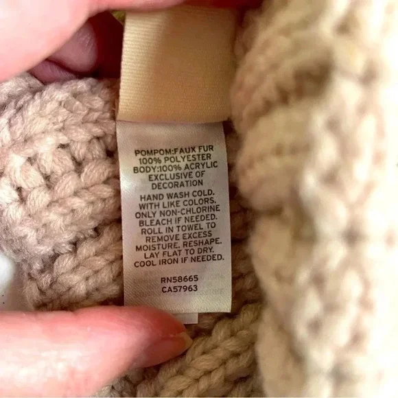 Tucker +Tate Winter Pom Pom Hat with Pearl Accent - OS - Picture 4 of 4